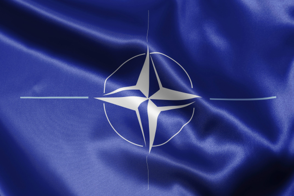 NATO baş komandanı: “Alyans sərt gücdən istifadəyə hazır olmalıdır”